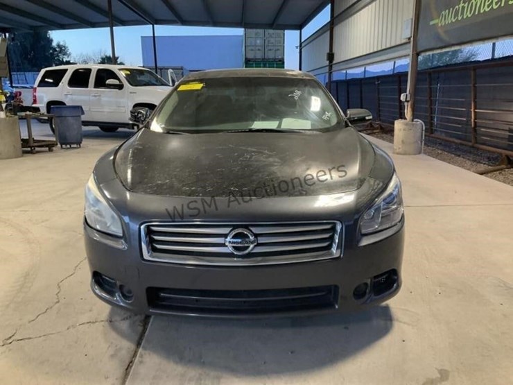 2011-nissan-maxima-sdn-image-3