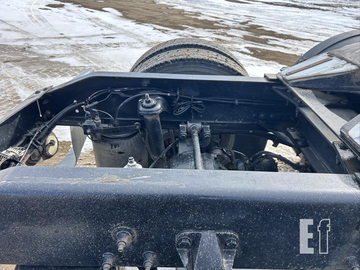 2012-peterbilt-386-image-60