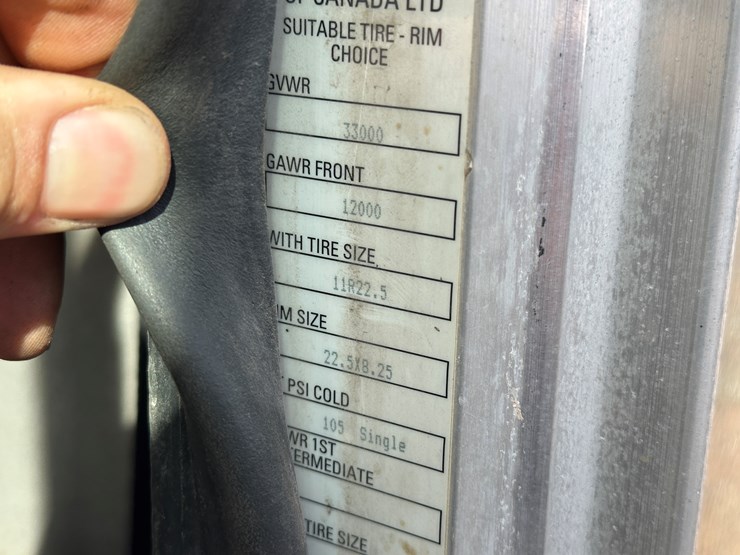 2015-peterbilt-337-image-65