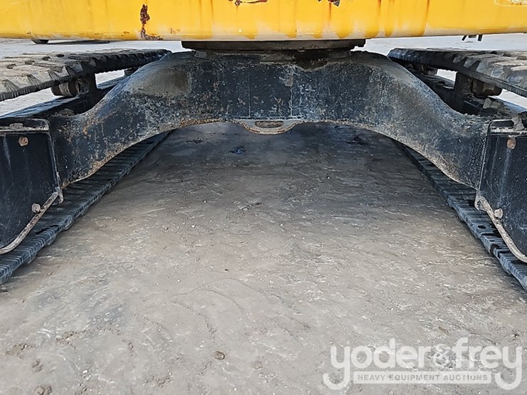 2022-deere-35g-image-28