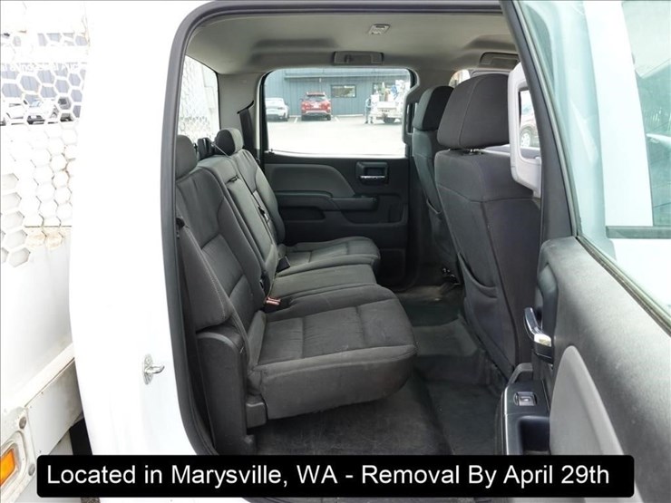 2019-chevrolet-3500-image-10