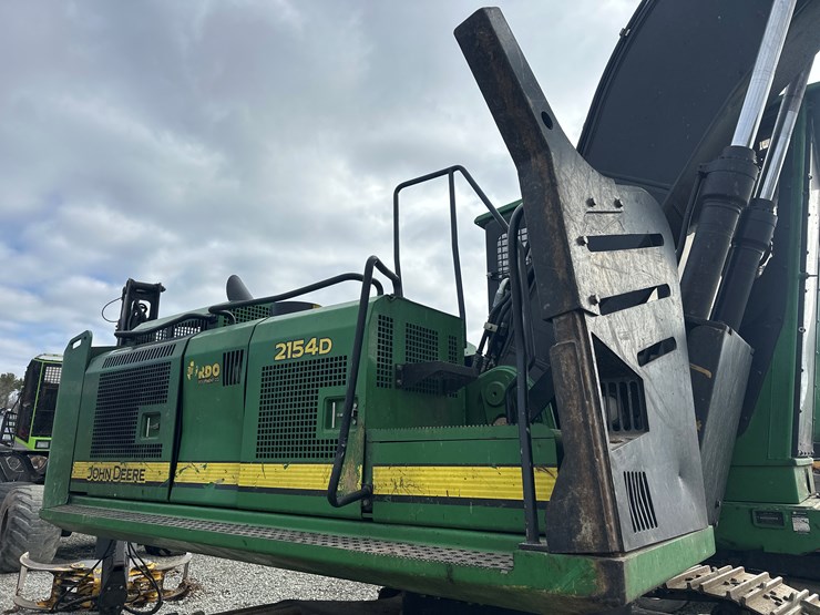 2016-deere-2154d-image-16