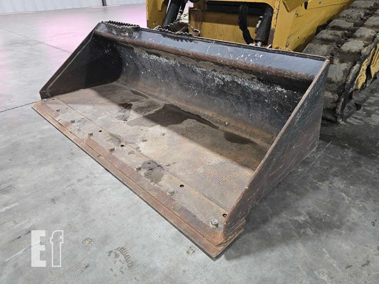 2023-caterpillar-259d3-image-9