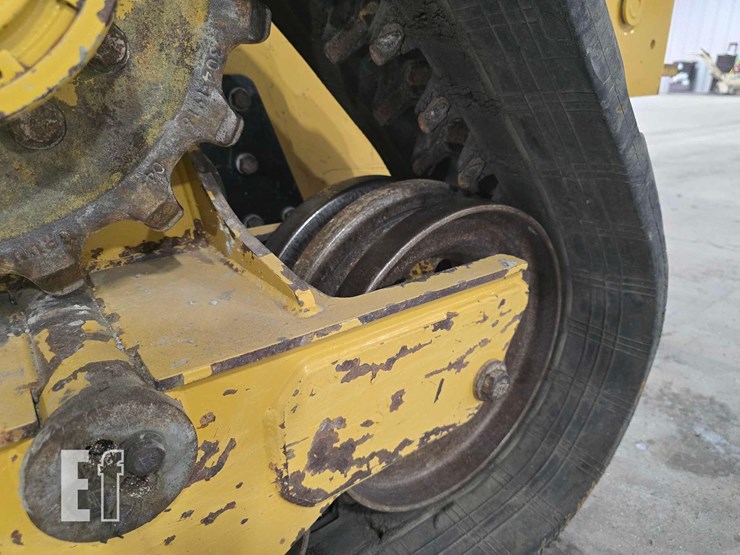 2023-caterpillar-289d3-image-29