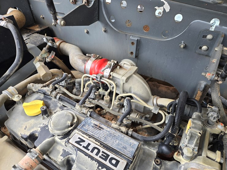 skyjack-sj1056ths-image-65