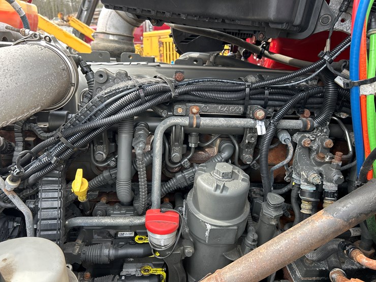 2015-kenworth-t680-image-43