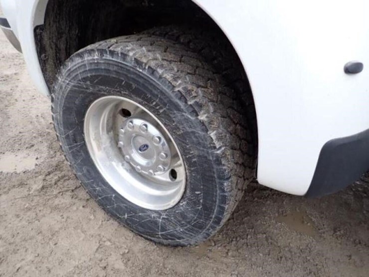 2015-ford-f450-lariat-image-48