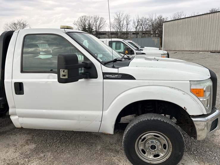 2012-ford-f250-image-13