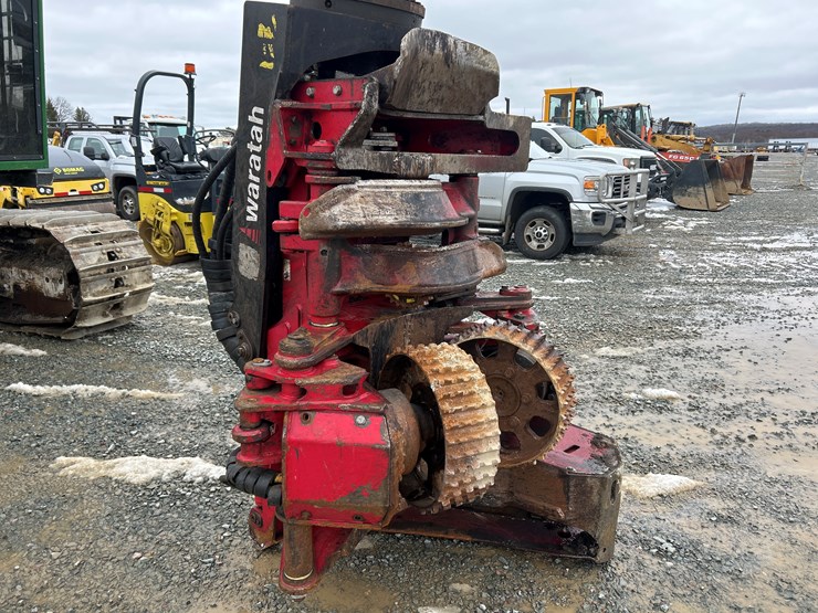 massey-ferguson-8-image-11