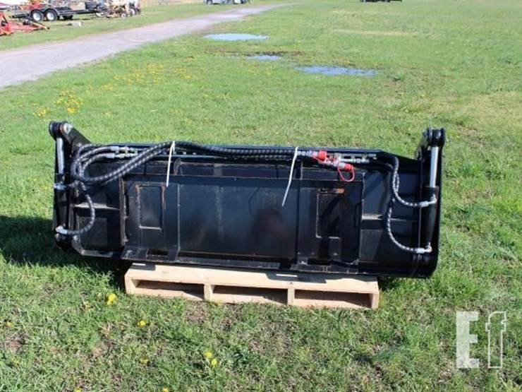 #3103-new-72"-4-in-1-hyd-bucket-future-skid-steer-image-4