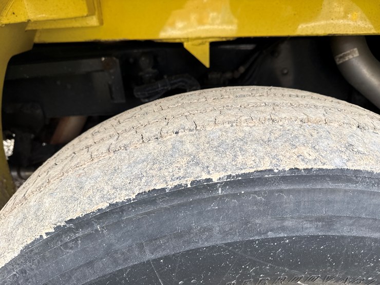 1998-massey-ferguson-8-image-89