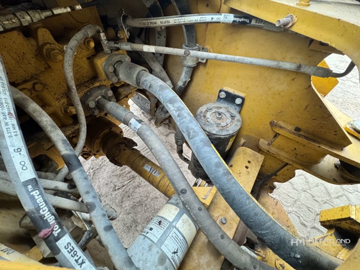 2012-caterpillar-966k-image-19