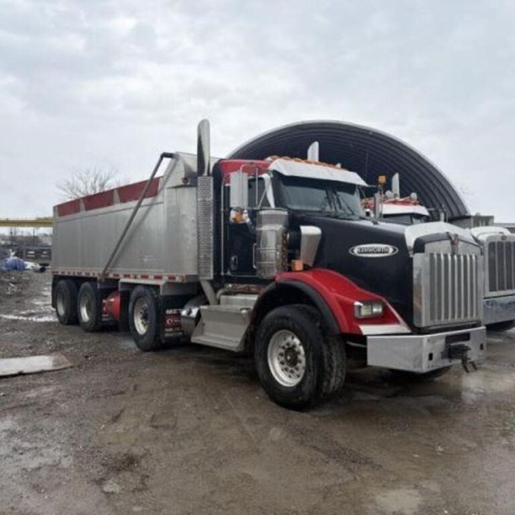 2013 KENWORTH T800