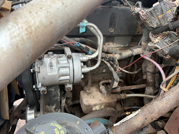 #1052-•-2007-international-7600sfa-tri-axle-dump-truck-image-27