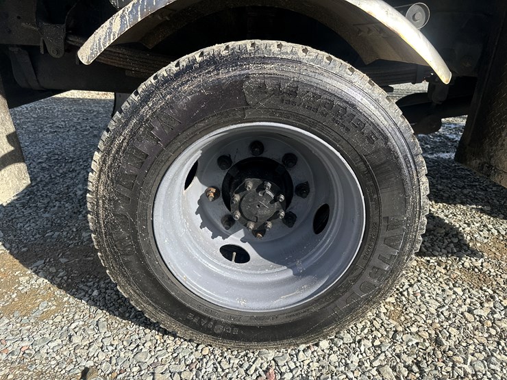 2005-massey-ferguson-8-image-52