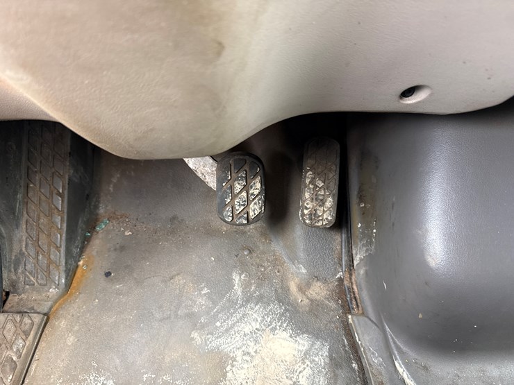 2007-sterling-acterra-image-38