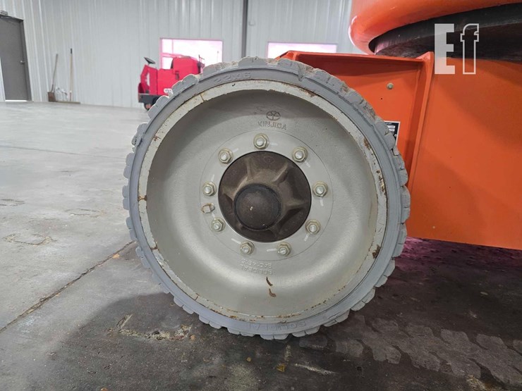 2015-jlg-e400ajpn-image-23