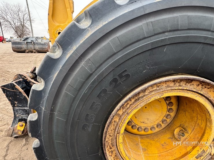 2012-caterpillar-966k-image-8