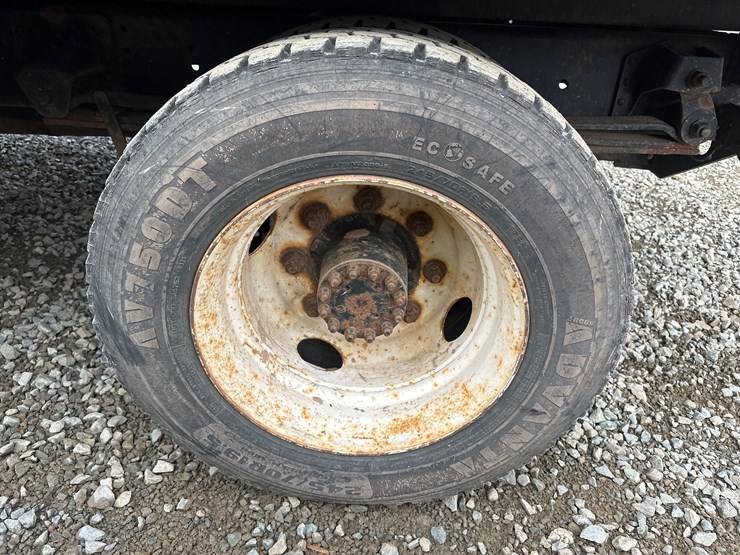 2000-gmc-t6500-image-72