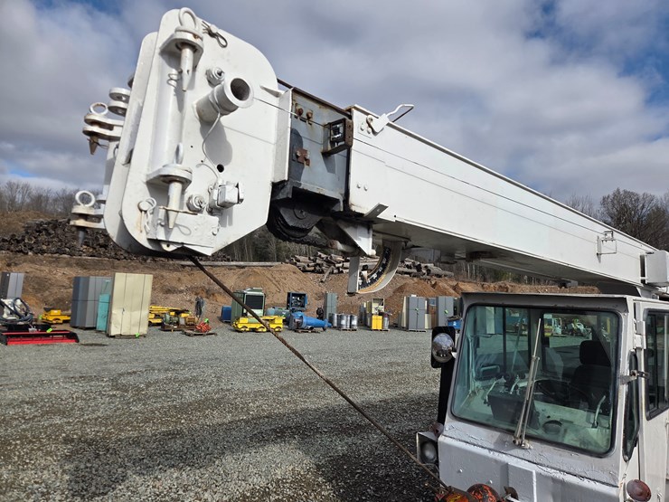 massey-ferguson-8-image-9