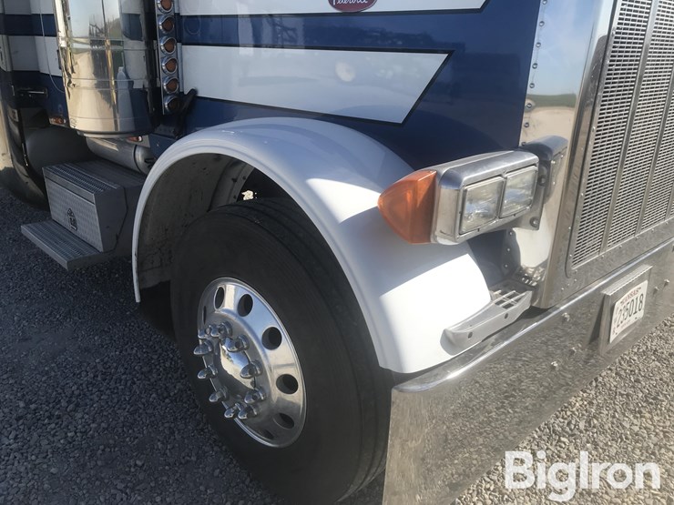 2001-peterbilt-379-image-13