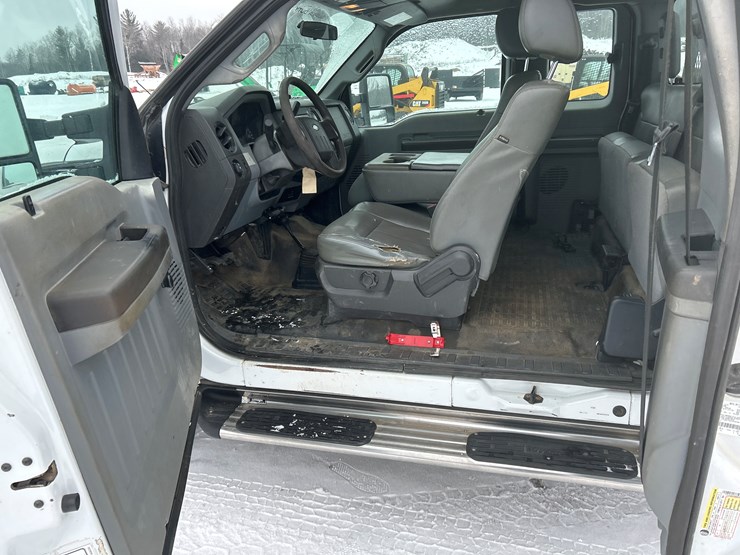 2014-ford-f250-image-43