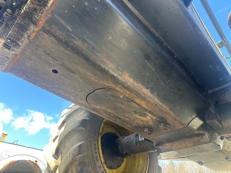 2011-deere-1270e-image-78