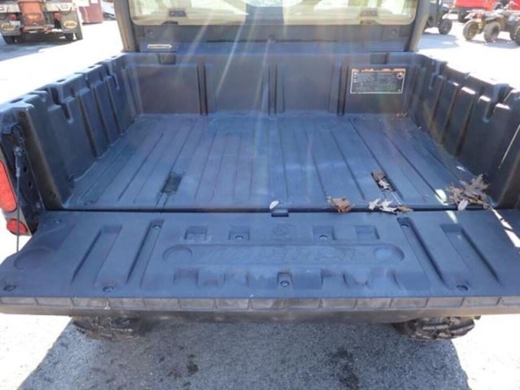 2021-can-am-defender-limited-hd10-4x4-side-by-side-image-46