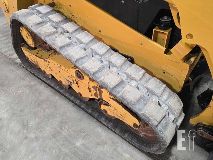 2023-caterpillar-259d3-image-35