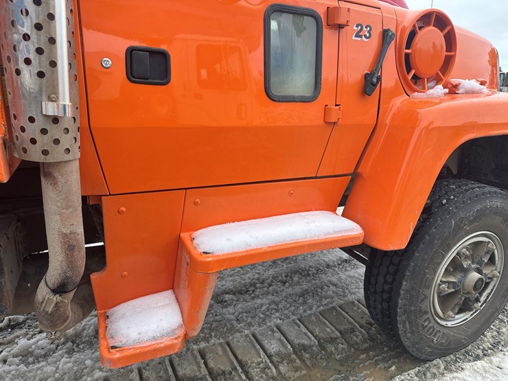 1997-massey-ferguson-8-image-15