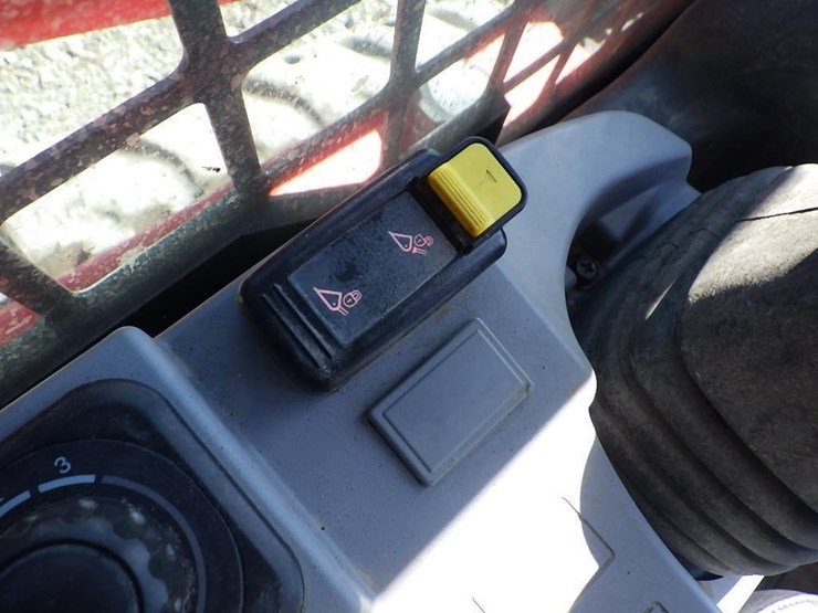 2024-kubota-svl75-3-image-21