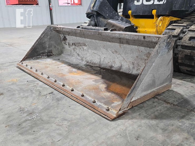 2021-jcb-3ts-8t-image-9