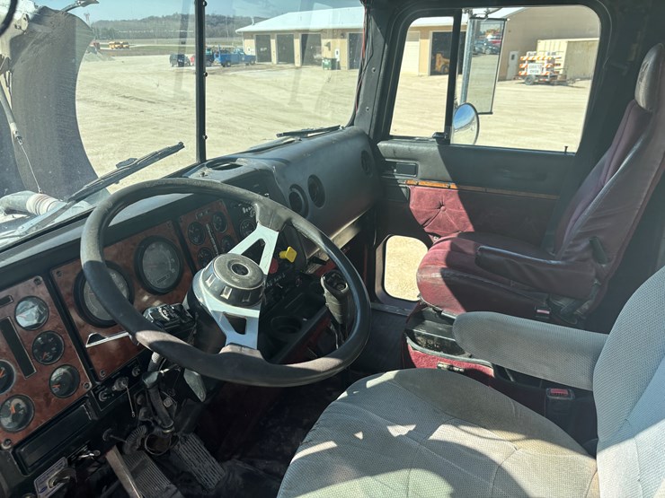 1994-international-9400-image-53