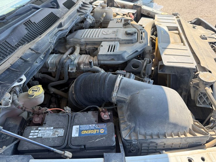 #2047-•-2012-ram-5500-heavy-duty-4x4-service-truck-image-12