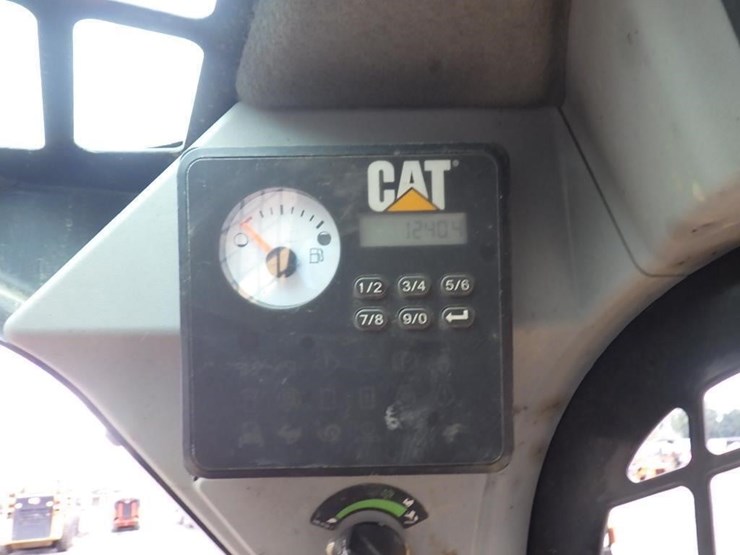 2020-caterpillar-226d3-image-30