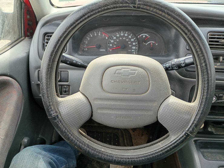 2000-chevrolet-tracker-image-51