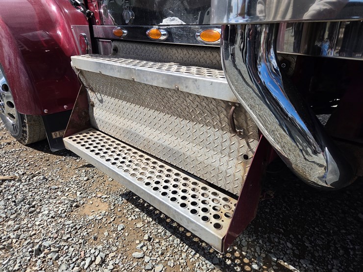 2006-kenworth-w900-image-15