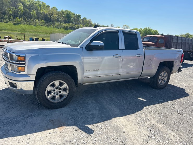 2015-chevrolet-1500-image-1