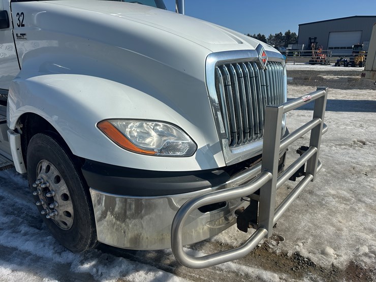 2017-international-lt-image-10