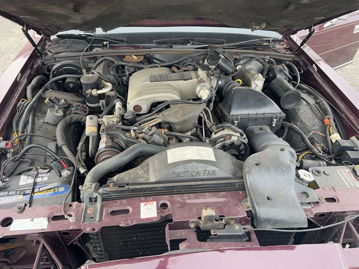 1989-lincoln-town-car-image-80