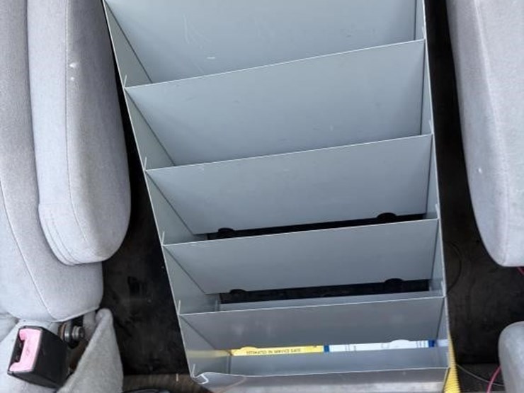 2011-ford-e350-image-19