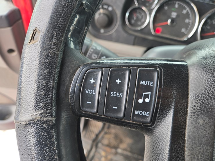 peterbilt-579-image-78