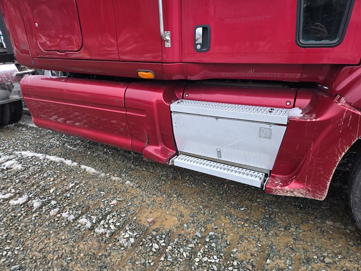 2007-peterbilt-387-image-21