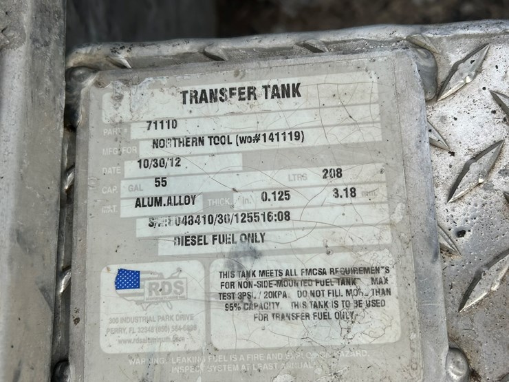 2004-chevrolet-3500-image-28