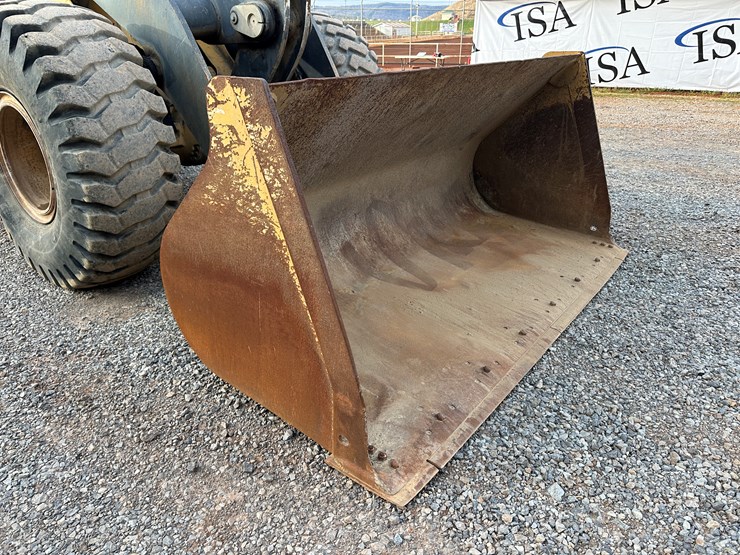 2005-deere-544j-image-11