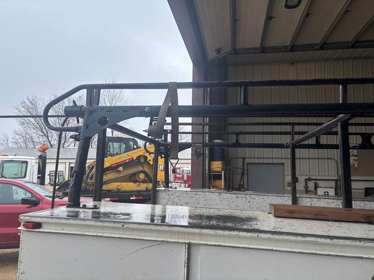 2013-chevrolet-3500-image-57