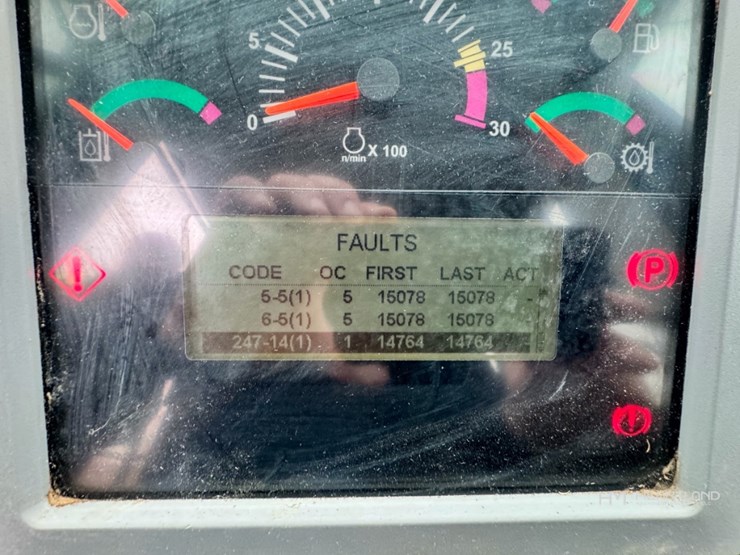 2012-caterpillar-966k-image-27