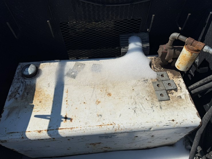 #2047-•-2012-ram-5500-heavy-duty-4x4-service-truck-image-23