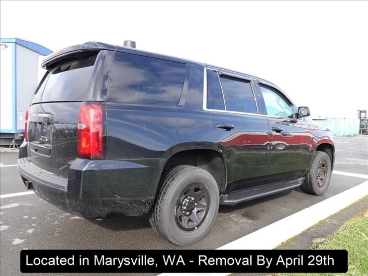 2017-chevrolet-tahoe-image-15