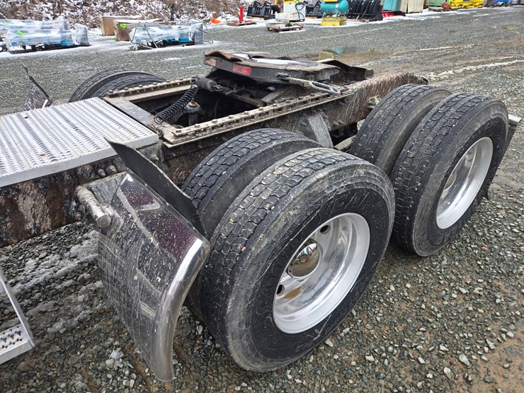 2007-peterbilt-387-image-29